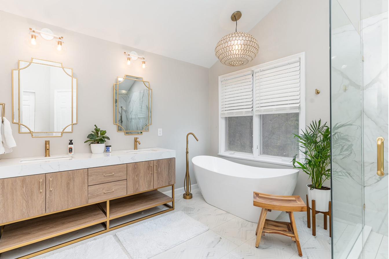 O'Bannon, marble master bath, brass fixtures, view 1 of 7