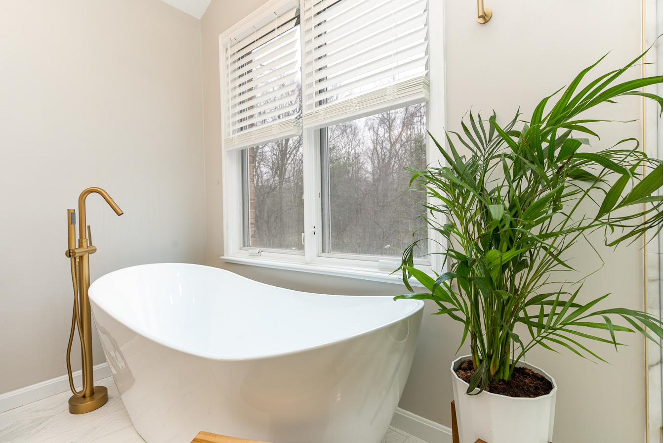 O'Bannon, marble master bath, brass fixtures, view 6 of 7